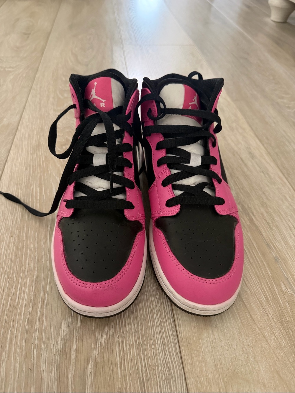 Air Jordan 1 Mid GS Pinksicle 
Size 7 
Excellent condition